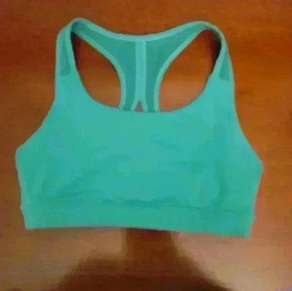 Athleta Workout Top - Picture 2 of 2